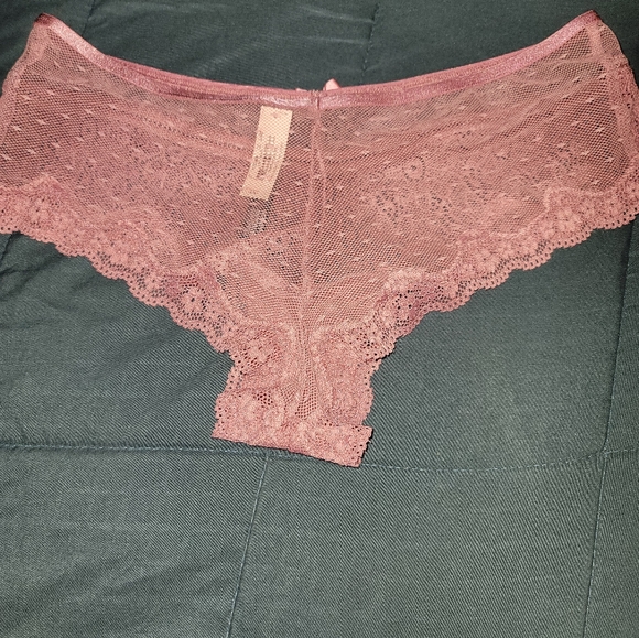 Victoria's Secret panties - Picture 3 of 3